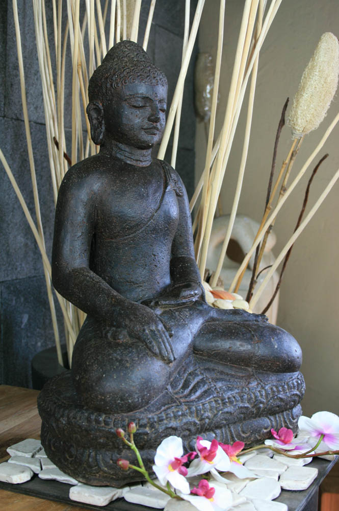 Buddha Handhaltung Erdberührung - 46cm