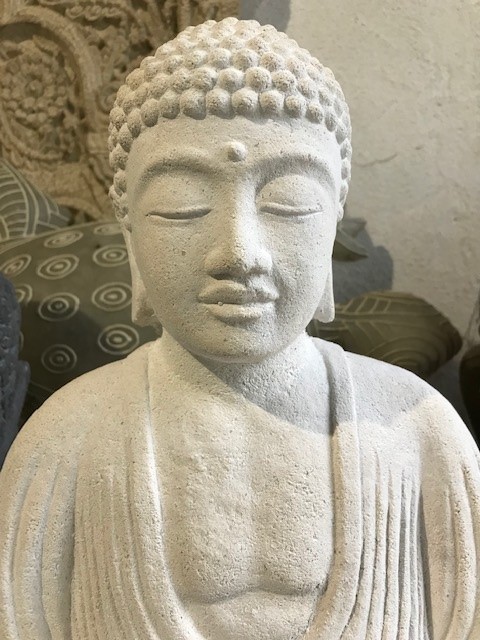 Japanischer Buddha aus Lavastein - 40cm