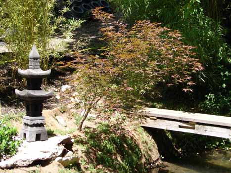 Japanische Serong Pagode, 2 Ebenen