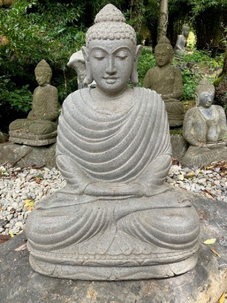 Sitzender Buddha aus Riverstone - 63 cm